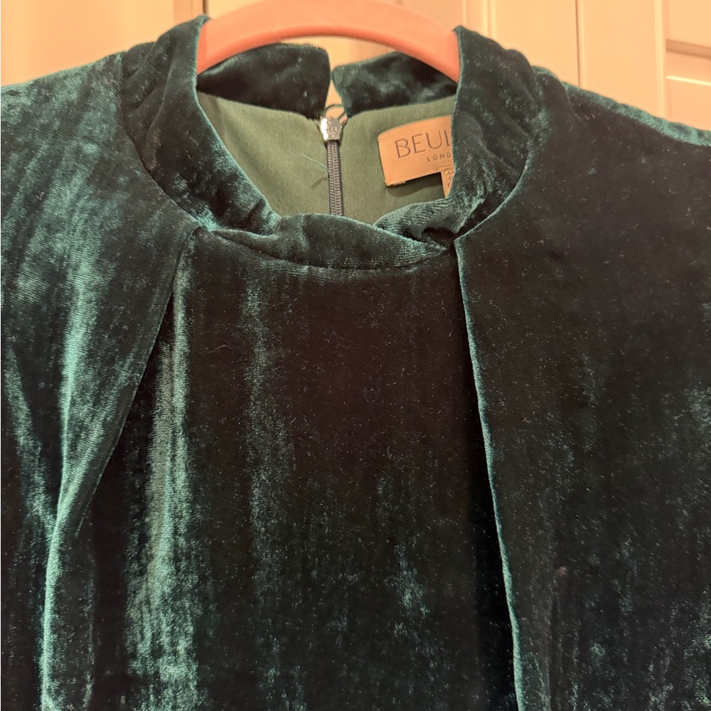 Beulah London Dark Emerald Teddy Jacket. Stunning velvet dress. Size US 4 - Picture 5 of 5